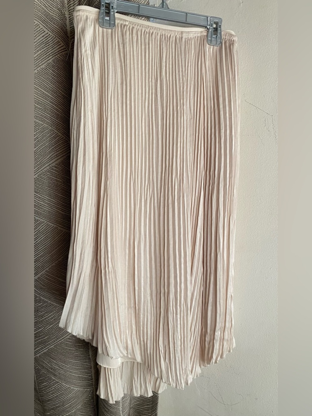 VINCE PLEATED CRUSHED MIDI SKIRT DRAPED CREAM  SIZE XS - Picture 3 of 11